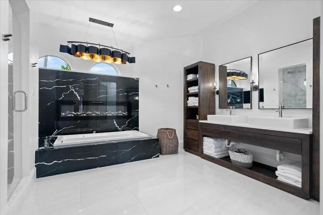 Luxury Villa In Nassau Appartamento